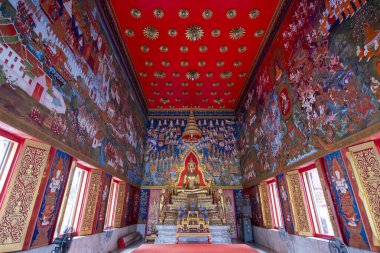 Tayland, Bangkok - 6 Kasım 2024: Tayland 'ın Bangkok şehrindeki Wat Phlapphla Chai' de.