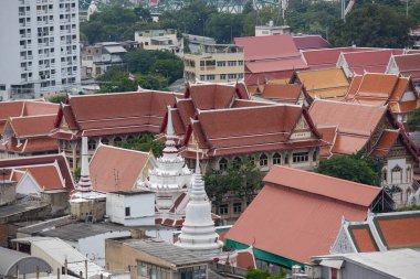 Wat Chakkrawat, Tayland 'ın Bangkok şehrinin siluetinde - Tayland, Bangkok, 7 Kasım 2024.
