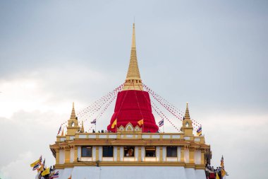 Banglamphu, Banglamphu, Tayland 'daki Wat Saket Festivali' nde Altın Dağ 'da seremoni. Tayland, Bangkok, 8 Kasım 2024.