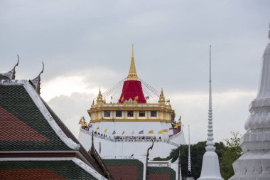 Banglamphu, Banglamphu, Tayland 'daki Wat Saket Festivali' nde Altın Dağ 'da seremoni. Tayland, Bangkok, 8 Kasım 2024.