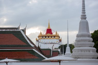 Banglamphu, Banglamphu, Tayland 'daki Wat Saket Festivali' nde Altın Dağ 'da seremoni. Tayland, Bangkok, 8 Kasım 2024.