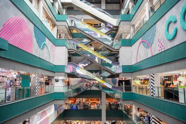 Tayland 'ın Bangkok şehrindeki Siyam Meydanı' ndaki Alışveriş Merkezi 'nin içinde. Tayland, Bangkok, Aralık, 16, 2024.