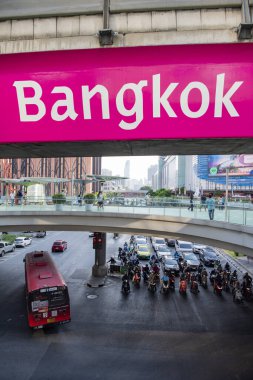Tayland, Bangkok - 11 Aralık 2024: Tayland 'ın Bangkok kentindeki Siam Meydanı' ndaki Bankok Logosu.  