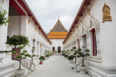 Tayland, Bangkok - 14 Aralık 2024: Wat Maha Tayland 'ın Bangkok şehrinde Ko Ratanakosin' de.