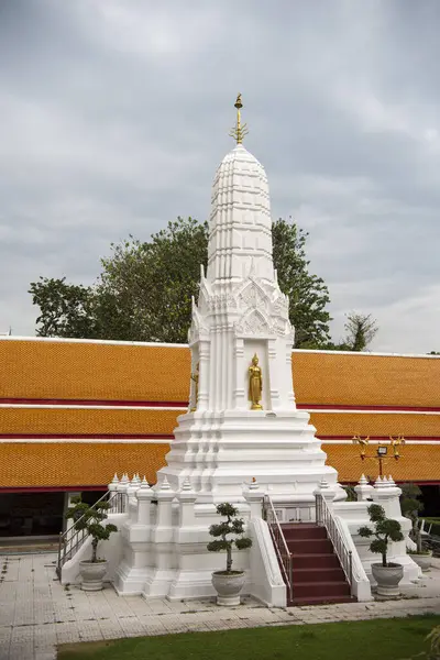 Tayland, Bangkok - 14 Aralık 2024: Wat Maha Tayland 'ın Bangkok şehrinde Ko Ratanakosin' de.