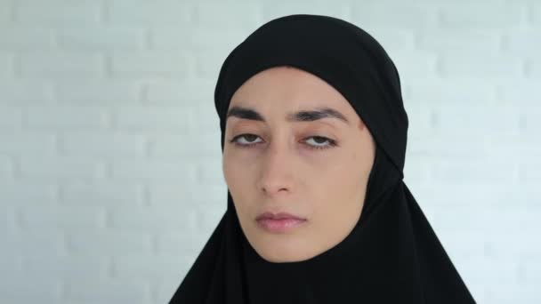 Close Face Arab Woman Portrait Muslim Woman Black Hijab Who — Stockvideo