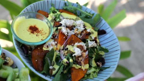 Bowl Vegetable Salad Hand Close Bowl Salad Baked Raw Vegetables — Stock Video