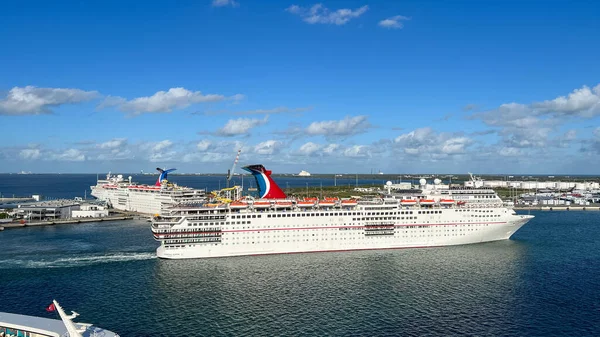 Cape Canaveral Florida Usa Januar 2022 Das Carnival Kreuzfahrtschiff Elation Stockbild