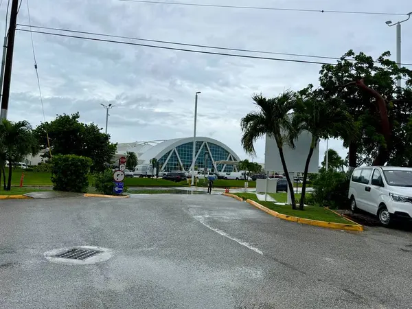 stock image Georgetown, Cayman Islands - June 22, 2024: The Owen Roberts Airport in Georgetown, Cayman Islands.