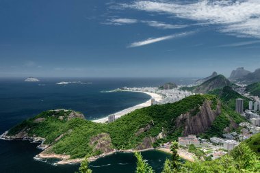 Rio de Janeiro 'daki Sugarloaf dağının manzarası. Brezilya. Şehir manzarası.