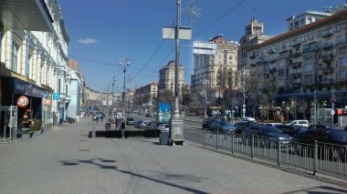 Kyiv, Ukrayna, 3 Nisan 2019.Khreshhatyk Ukrayna 'nın başkenti Kiev' in ana caddesidir.