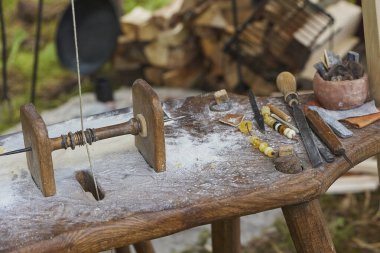 Danimarka 'da taş işleme için antik Viking araçları.