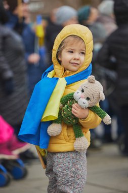 Çocuk Danimarka 'da Ukrayna' yı desteklemek için eylem halinde.