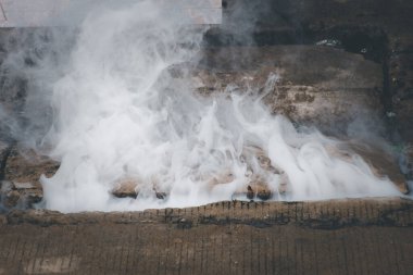 Sivrisinekler için sis püskürtücü kontrollü sivrisinekler tarafından öldürülüp korunur. Köydeki bir Sıtma, Ensefalit, Dang ve Zika virüsü taşıyıcısıdır..