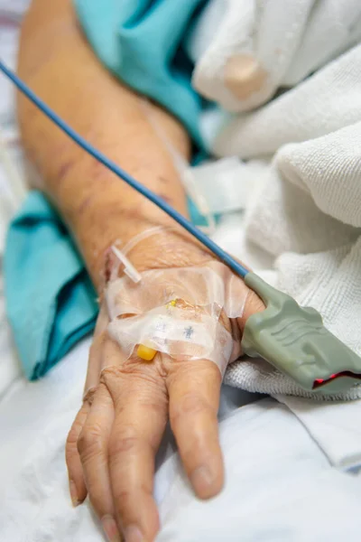 Patient Asian Elder Woman 80S Flu Covid19 Pulse Gauge Heartbeat — Stock Photo, Image