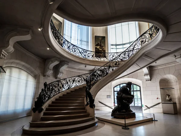 Egy Elegáns Csavart Lépcsőház Szecessziós Stílusban Párizsban Múzeum Kis Palota — Stock Fotó