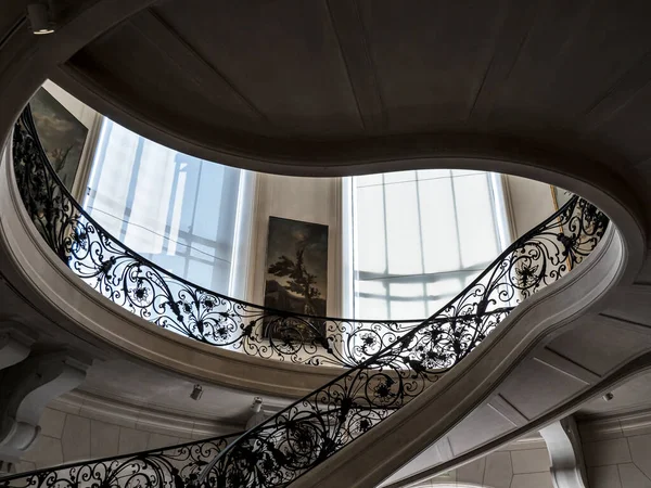 Uma Elegante Escadaria Torcida Estilo Art Nouveau Paris Museu Palácio — Fotografia de Stock