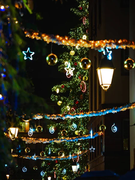 Karácsonyi Díszek Strasbourg Utcáin Karácsony Fővárosában Karácsonyi Piac Franciaország — Stock Fotó