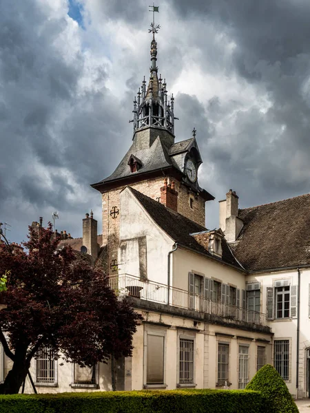 Prachtig Uitzicht Lege Straten Van Middeleeuwse Stad Beaune Bourgondië Stormachtige — Stockfoto