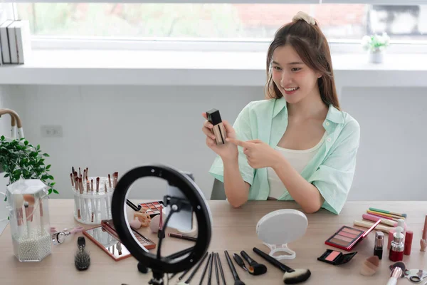 Beauty Vlogger Concept Young Woman Point Liquid Foundation Bottle Introduce — Stock Photo, Image