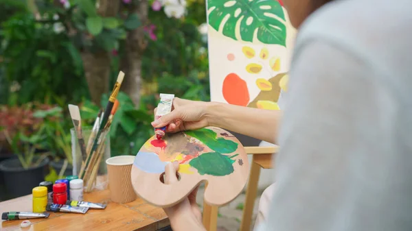 Artist Concept Female Artist Holds Paint Tube Mix Watercolor Palette — Stock Photo, Image