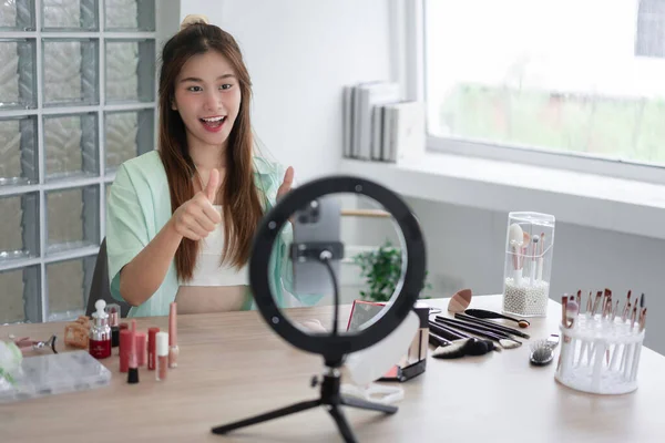 Beauty Vlogger Concept Young Woman Doing Thumb Gesture While Recording — Stock Photo, Image