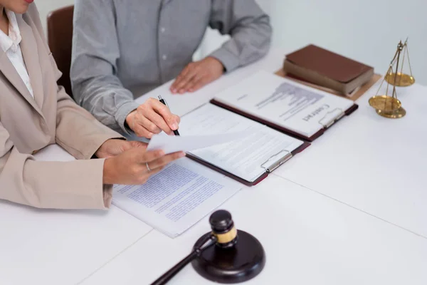 Senior Businessman Pointing Contract Asking Term Legal Agreement Female Lawyer — Stock Photo, Image