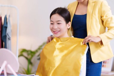 Discover your perfect colors with personal color analysis Asian women. Find a wardrobe stylist who matches your tone and undertones, and elevates your look today!