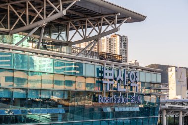 19 Ekim 2022 'de Busan, Güney Kore' deki Busan yüksek hızlı tren istasyonu