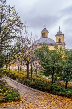 9 Aralık 2022 'de İspanya' nın Madrid kentindeki Büyük San Francisco El Grande Katolik Kilisesi Kraliyet Bazilikası