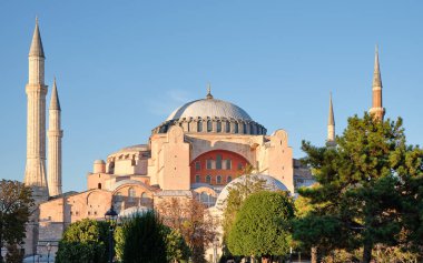 Ayasofya Camii ve İstanbul 'daki tarihi Bizans Kilisesi