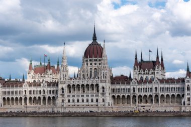 Macaristan Parlamento Binası Orszaghaz, Macaristan Ulusal Meclisi 'nin merkezi ve Budapeşte sembolü 30 Nisan 2023