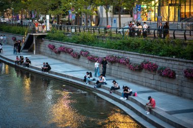 Cheonggyecheon Stream, Seul şehir merkezinde, Güney Kore 'nin başkenti 25 Haziran 2023