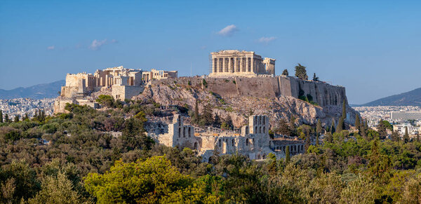 Панорама древнего Акрополя в столице Греции Афинах