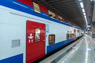Soko, 27 Nisan 2023 'te Belgrad' daki Prokop tren istasyonunda Belgrad 'dan Novi Sad trenine yüksek hız verdi.