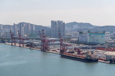 2 Ekim 2023 'te Güney Kore' deki Incheon Limanı 'ndaki konteyner terminali.