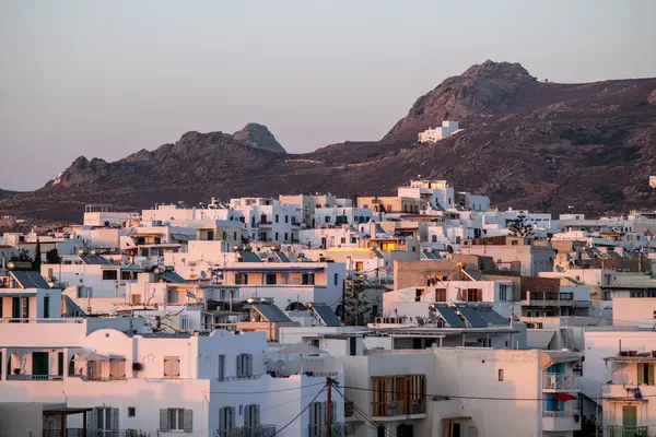 2023年8月22日在爱琴海最大的希腊Cyclades岛Naxos Hora镇 — 图库照片