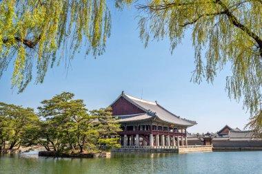 Güney Seul 'deki Joseon hanedanlığının Gyeongbokgung kraliyet sarayı. 
