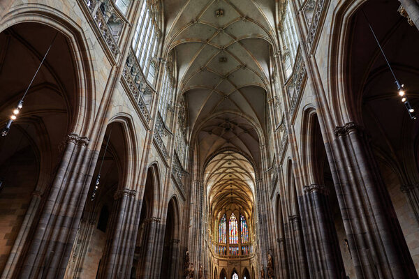 Интерьер Католического собора Святого Вита в комплексе Пражского Града в Чехии 15 января 2024 года