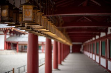 Shitennoji, 593 yılında Osaka Kansai 'de prens Shotoku Taishi tarafından kurulan Japonya' daki en eski Budist Tapınağı.