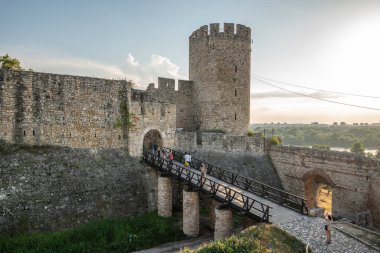 Sırbistan 'ın başkenti Belgrad' daki Kalemegdan parkında 28 Haziran 2024 'te Tarihi Belgrad Kalesi' nin kalıntıları