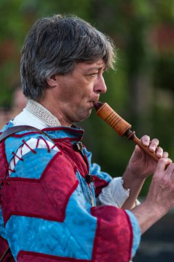 Çek Cumhuriyeti 'nin Prag kentinde ikonik Charles Köprüsü' nün kuruluşunun 667. yıldönümü anısına 9 Temmuz 2024 'te düzenlenen Ortaçağ geçit töreni tarihi yeniden canlandırması.