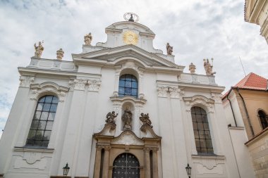 Strahov Manastırı, 12. yüzyılda kurulan Premonstratensian manastırı, 11 Temmuz 2024 'te Çek Cumhuriyeti' nin Strahov kentinde yer almaktadır.