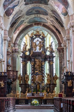 Strahov Manastırı 'nda Meryem Ana' nın Varsayımı Bazilikası, 12 yüzyılda kurulan Premonstratensian manastırı, 11 Temmuz 2024 'te Çek Cumhuriyeti' nin Strahov kentinde kurulmuştur.