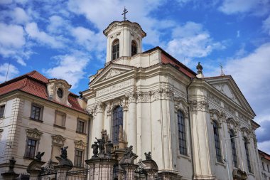 Azizler Kiril ve Methodius Katedrali, Çek ve Slovak Ortodoks Kilisesi 'nin Prag' ın Nove Mesto ilçesindeki merkezi, 13 Temmuz 2024