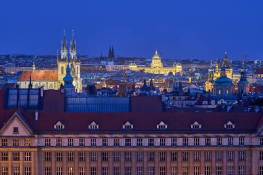 Çek Cumhuriyeti 'nin başkenti Prag' ın 15 Temmuz 2024 'te Letna Parkı' ndan havadan çekilmiş akşam manzarası