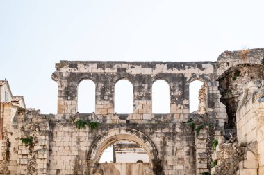 Hırvatistan Cumhuriyeti 'nin Split kentindeki Diocletian Sarayı' nın Roma Tarihi Kompleksinin kalıntıları, UNESCO dünya mirası sahası