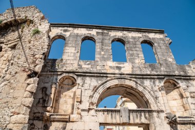 Hırvatistan Cumhuriyeti 'nin Split kentindeki Diocletian Sarayı' nın Roma Tarihi Kompleksinin kalıntıları, UNESCO dünya mirası sahası