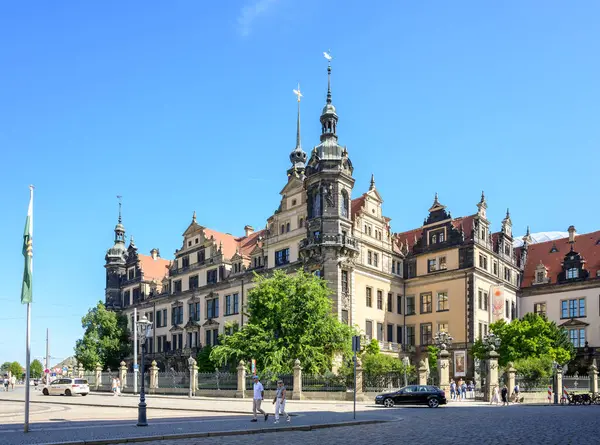 Dresden Şatosu ya da Kraliyet Sarayı Müzesi, 8 Eylül 2024 'te Almanya' nın Dresden kentindeki Saksonya 'nın seçmen ve krallarının eski konutu.