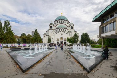 Sırbistan 'ın başkenti Belgrad' daki dünyanın en büyük Ortodoks Hıristiyan kiliselerinden biri olan Aziz Sava Kilisesi 3 Ekim 2024 'te kuruldu.